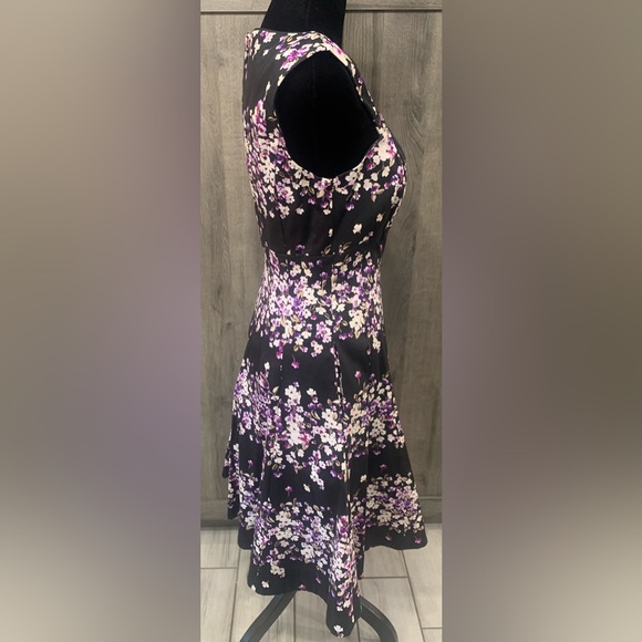White House Black Market Purple Lavender Floral Party Sun Dress Women's Size 2 - Picture 2 of 10